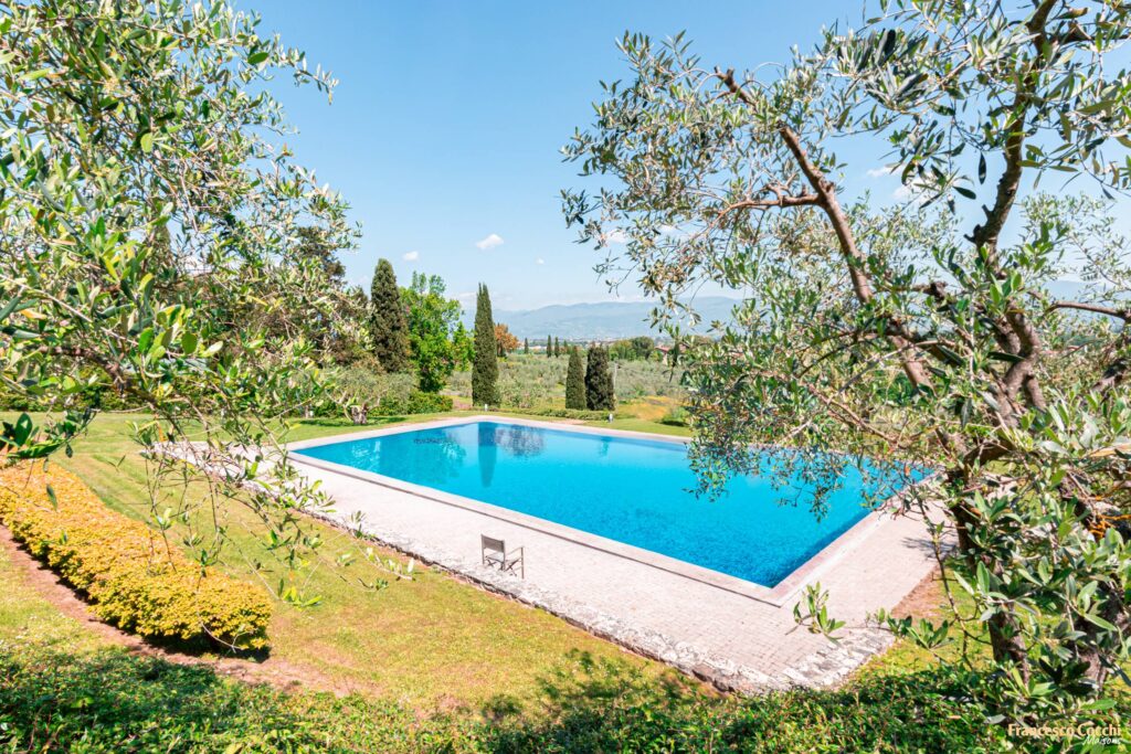 Esclusivo appartamento con piscina immerso nel verde della Villa San Michele